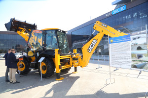 Экскаватор-погрузчик JCB 3CX